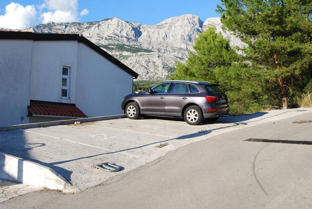 Apartments Zovko Tučepi Buitenkant foto