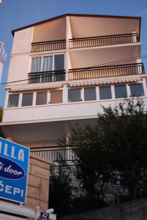 Apartments Zovko Tučepi Buitenkant foto