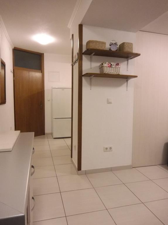 Apartments Zovko Tučepi Buitenkant foto